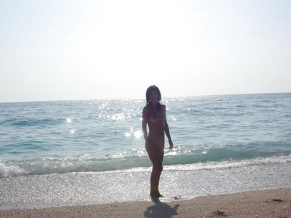 25P Naked Italian Amateur