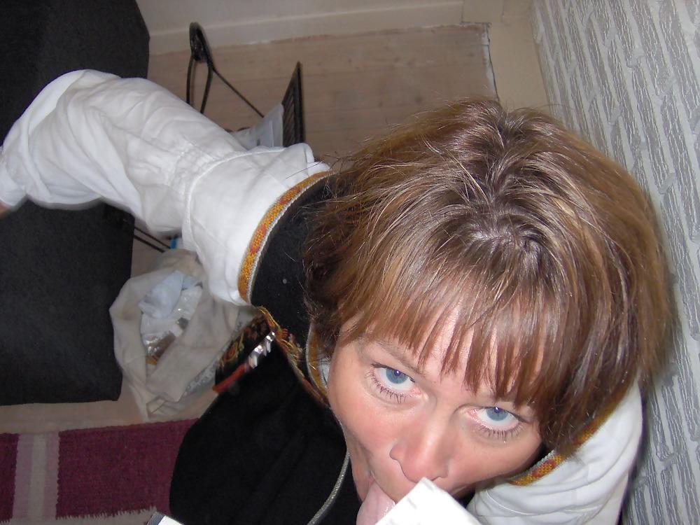 25P Amateur Facials 01