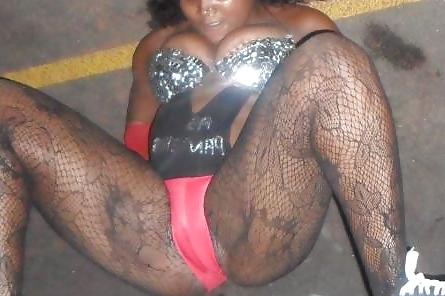 25P AMATEUR OPEN PUSSY