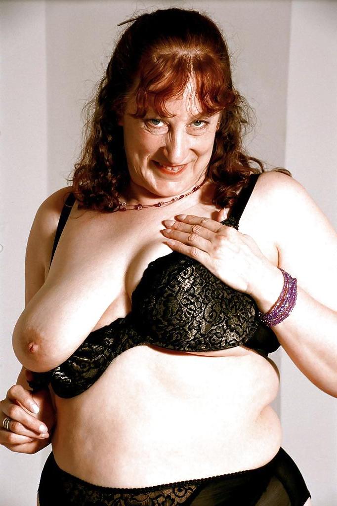 25P Stunning alluring mesmirizing breathtaking mature goddess