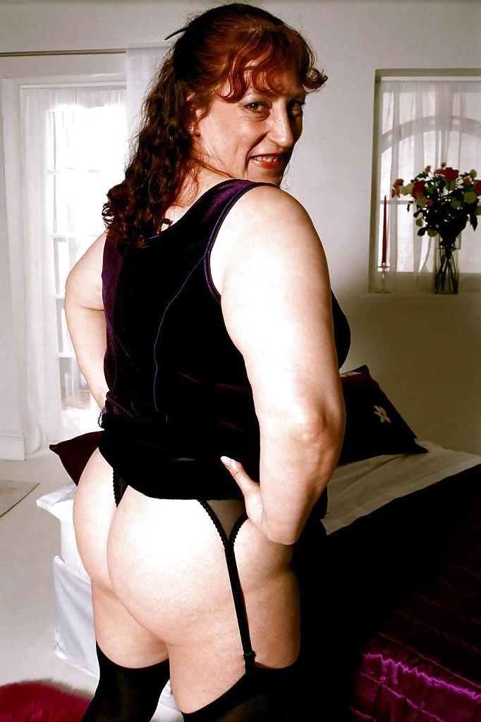 25P Stunning alluring mesmirizing breathtaking mature goddess