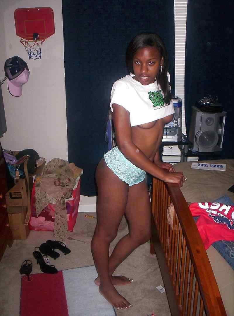 20P SeXy Amateur Ebony Teens MiX by DarKKo