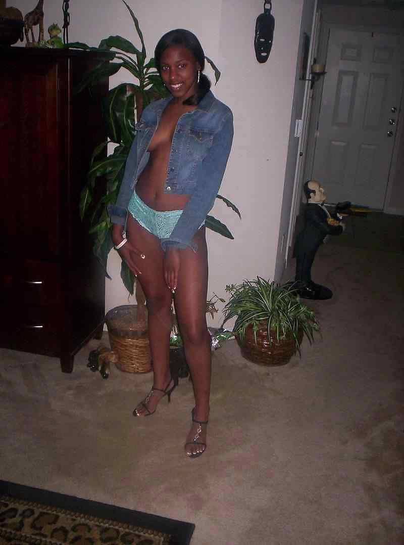 20P SeXy Amateur Ebony Teens MiX by DarKKo
