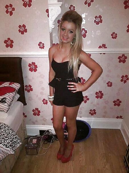 25P Amateur Chav Sluts Teens Bimbos Blondes Brunettes Milfs