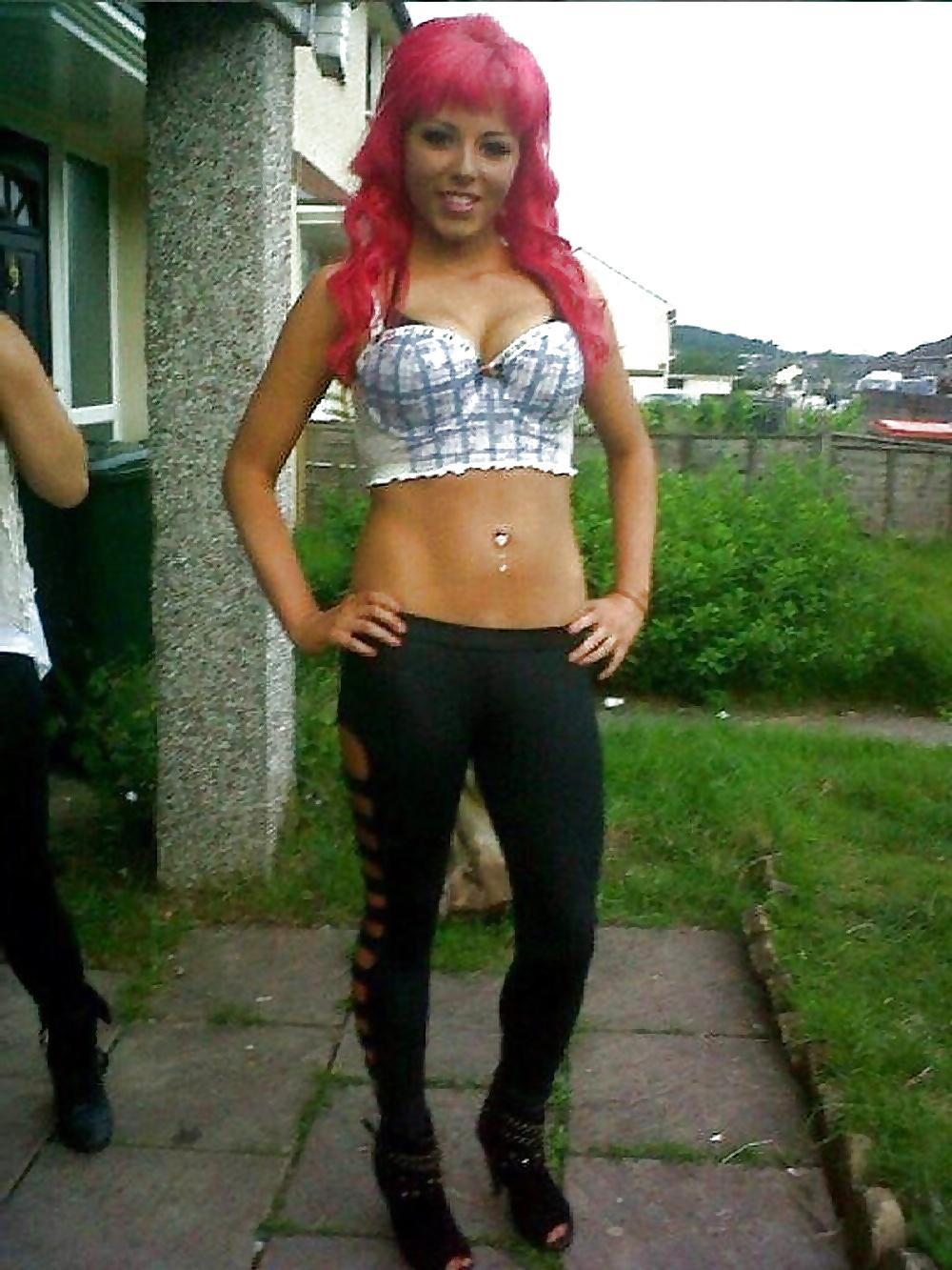 25P Amateur Chav Sluts Teens Bimbos Blondes Brunettes Milfs