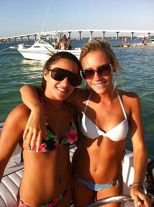 25P Amateur Teens on the Beach 3