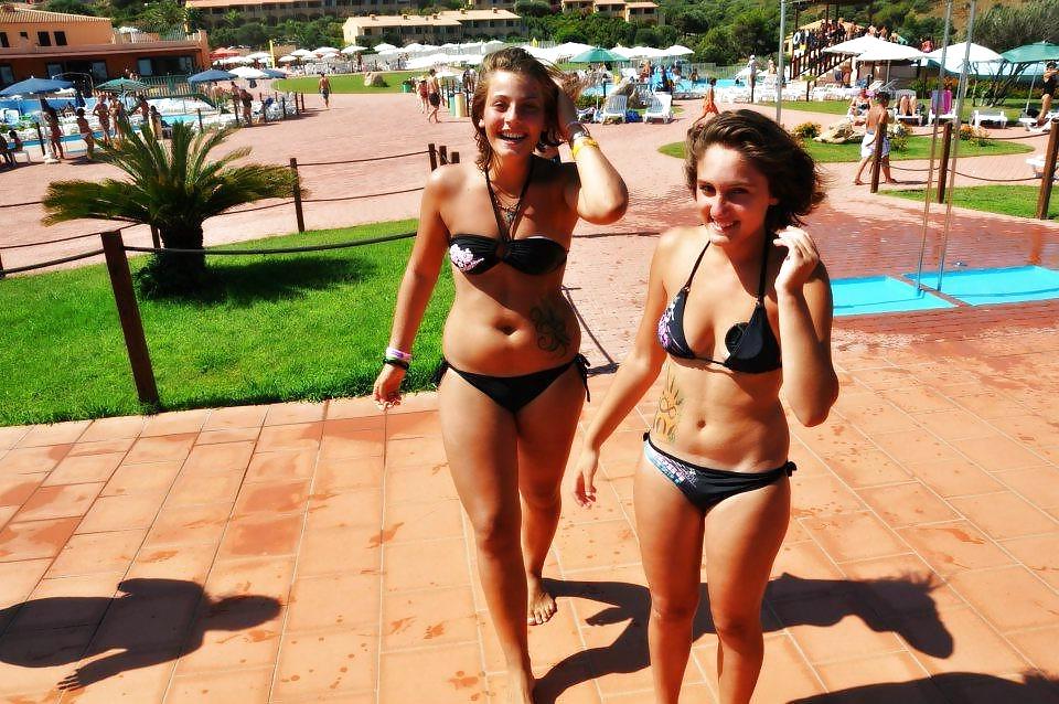 25P Amateur Teens on the Beach 3