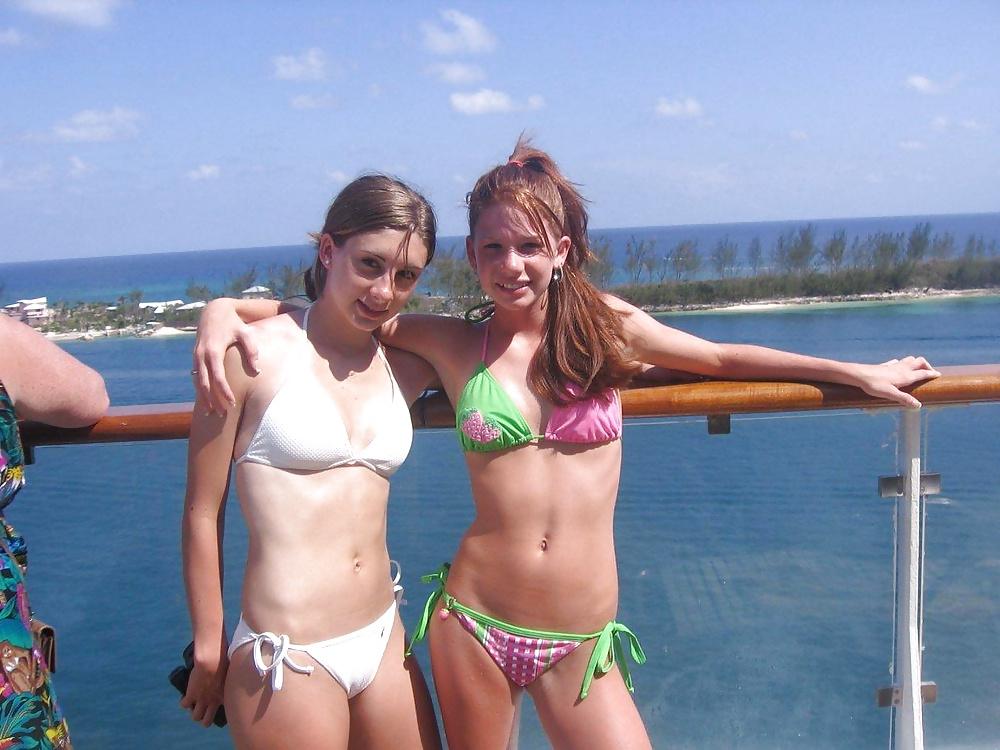 25P Bikini Amateur Teens