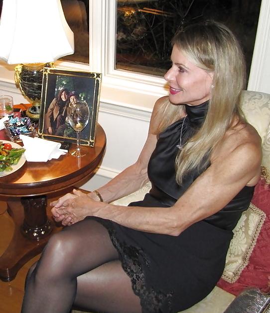 19P Mature Amateur Ladies 3