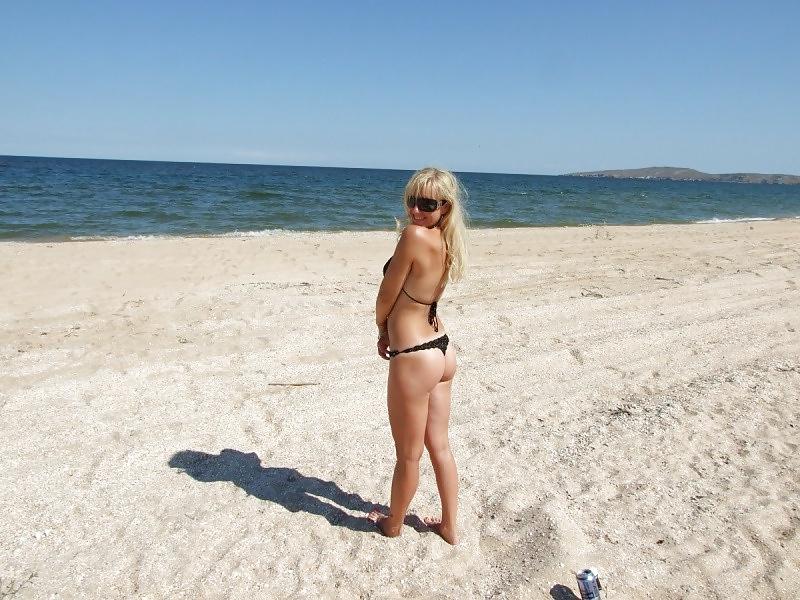 23P Amateur beach 5