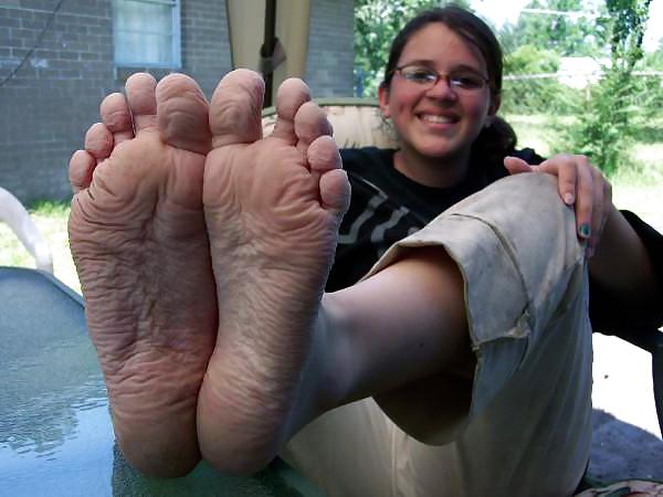 25P Amateur Candid Teen Feet 2