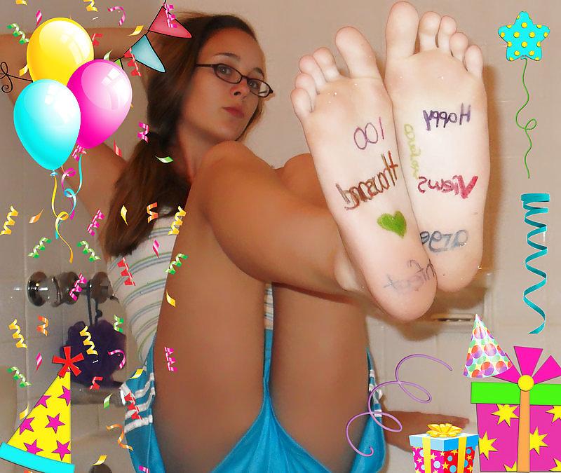 25P Amateur Candid Teen Feet 2