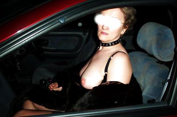 7P French amateur MILF outdoors in black FF's