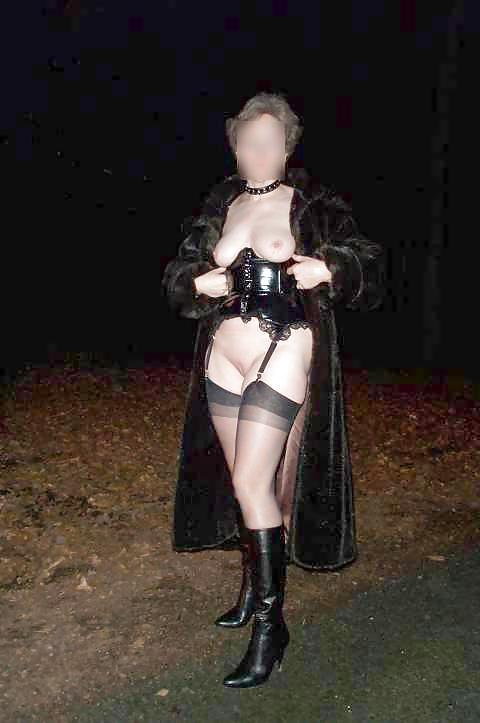 7P French amateur MILF outdoors in black FF's