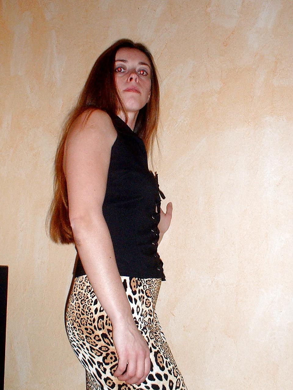 25P Amateur angélique exhib fille nue bas seins chatte