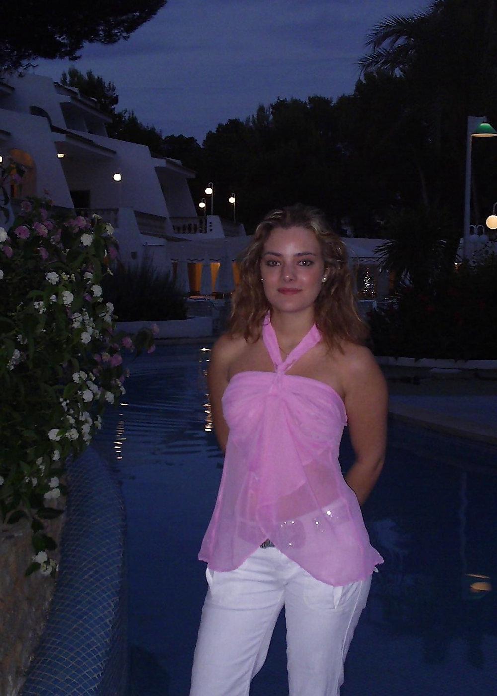 25P Amateur anal sex stockings tits blondes cumshots