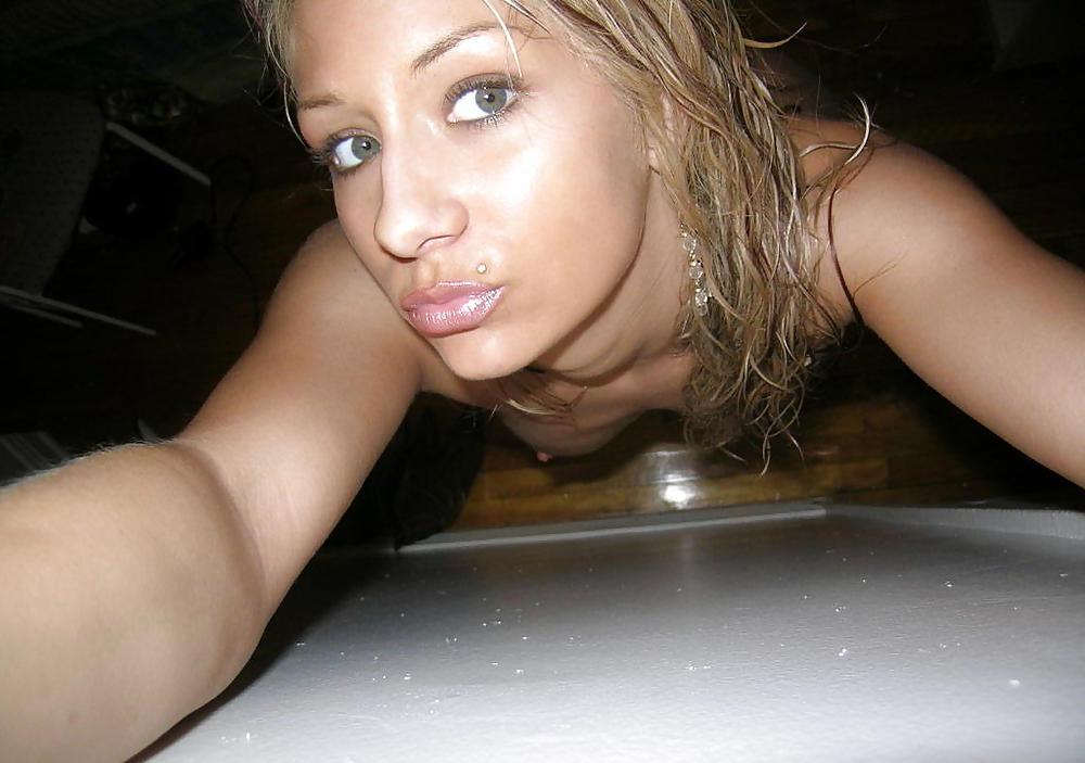 25P Amateur Young Blond Teen