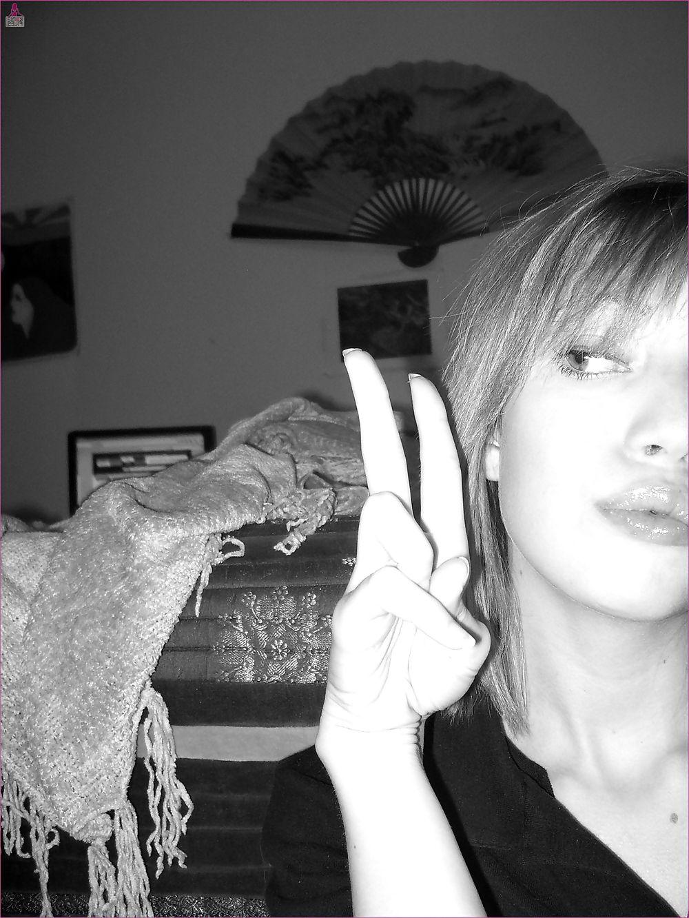 25P Amateur Young Blond Teen
