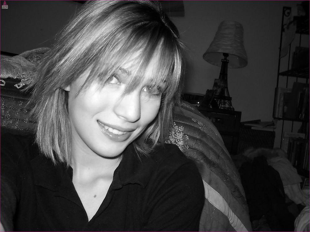 25P Amateur Young Blond Teen