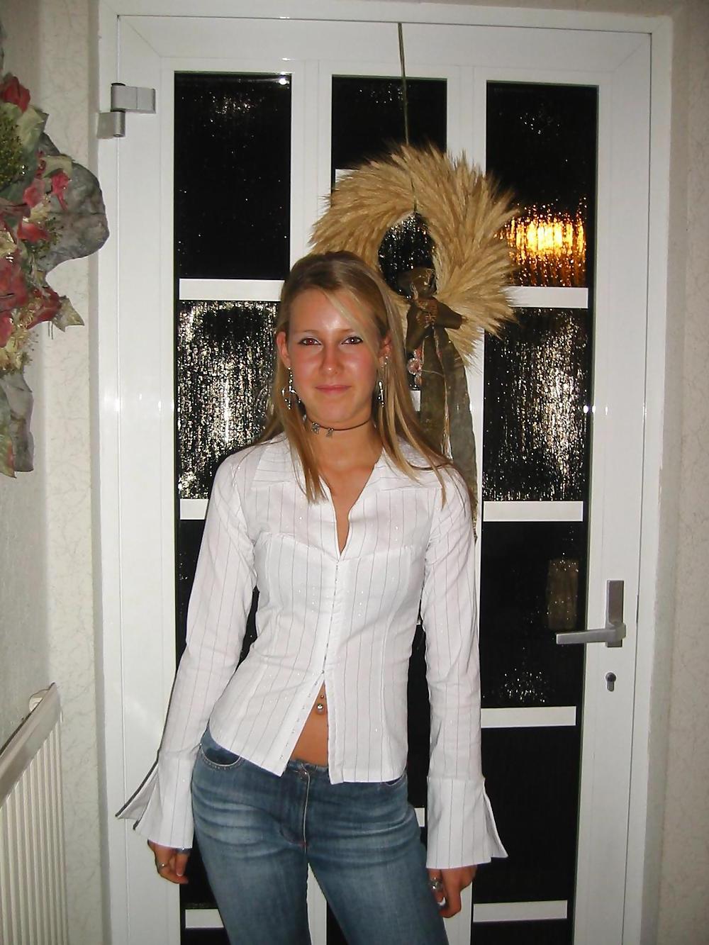 25P Sexy Cute Skinny Amateur Teen