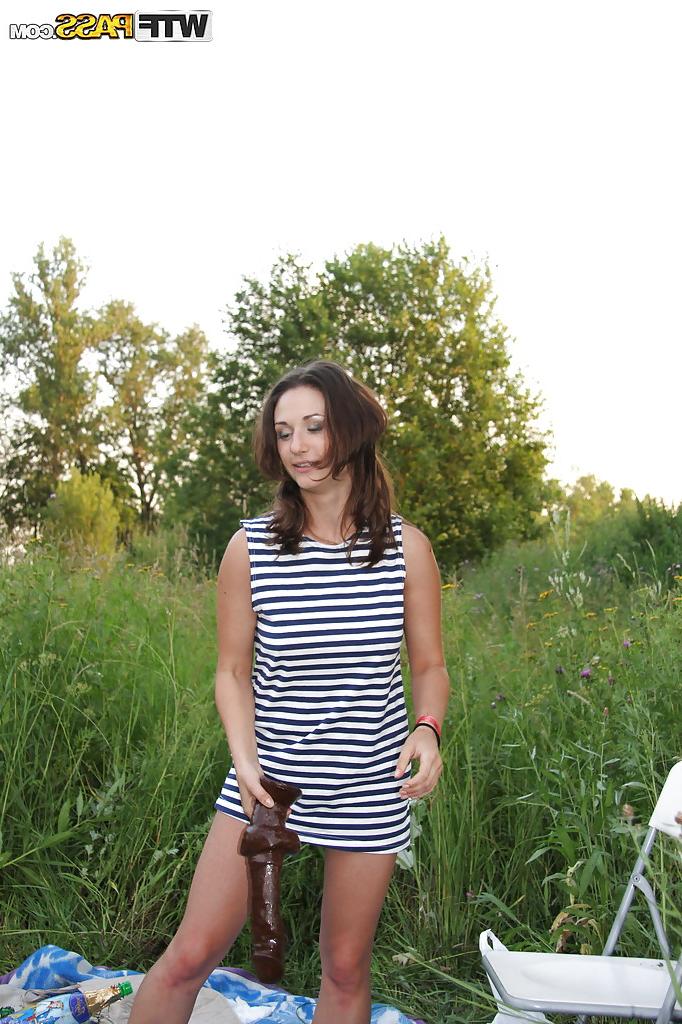 16P Salacious teenage gals have a passionate groupsex with horny guys outdoor