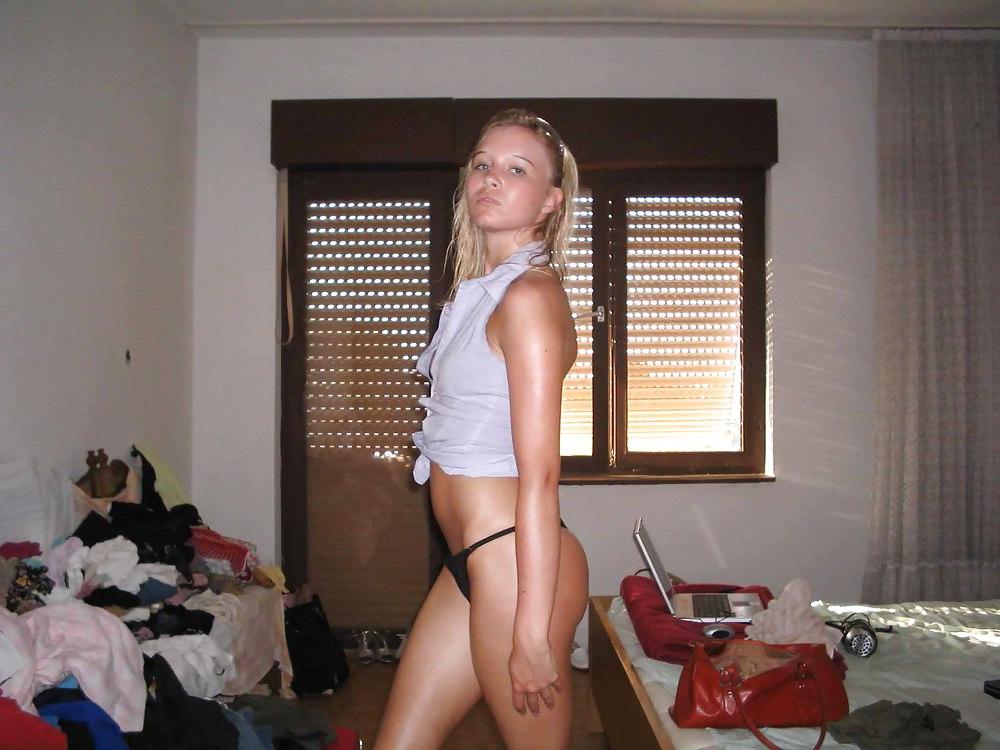 25P Amateur sexi sandra ex pussy stockings sex toys masturbation