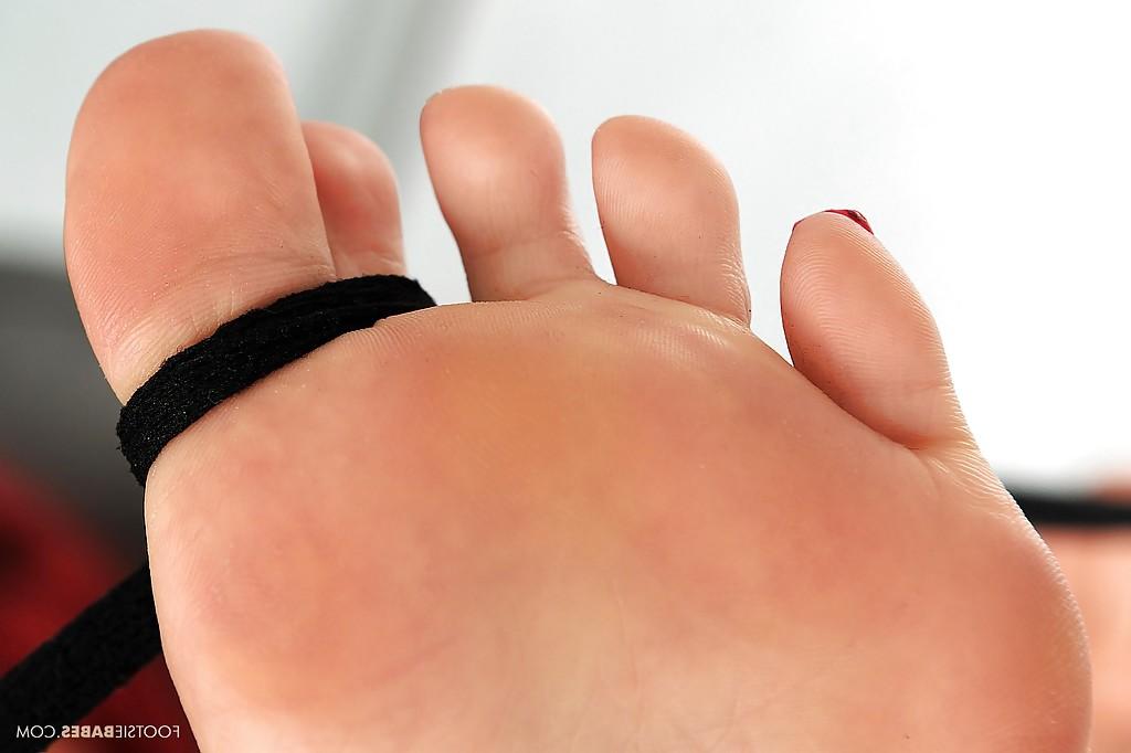 16P Alluring and unique Asian milf Mia is absorbed in foot fetish fun