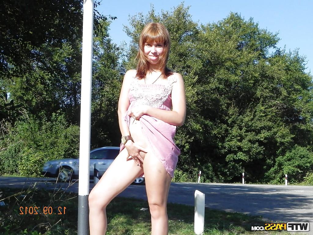 16P Brunette slut babe is undressing her titties and pussy outdoor