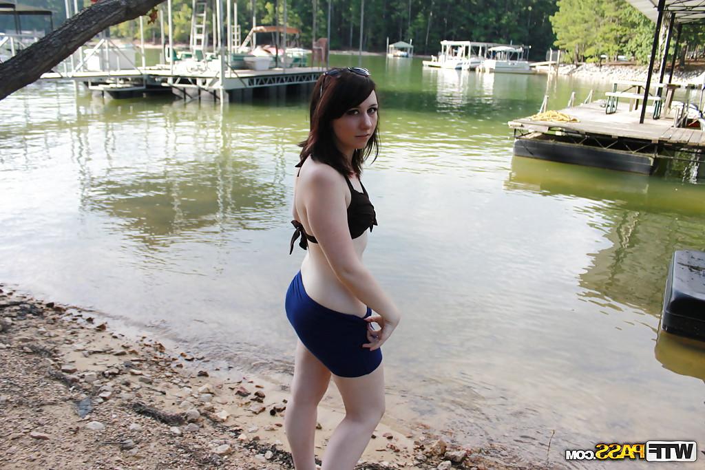 16P Naughty brunette amateur gets rid of her clothes for home video outdoor