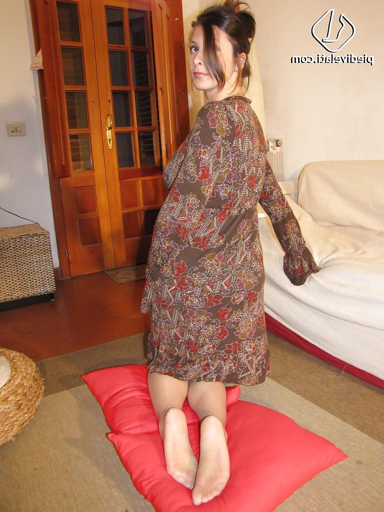 16P Alluring big tit brunette babe Elena showing her foot fetish passion