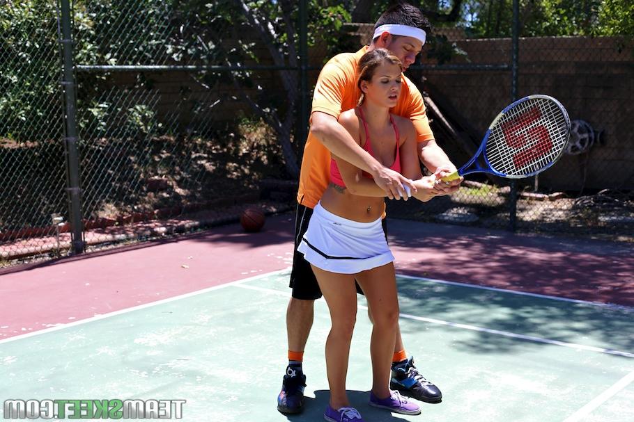 16P Keisha Grey plays sports outdoor with her boyfriends and then has sex