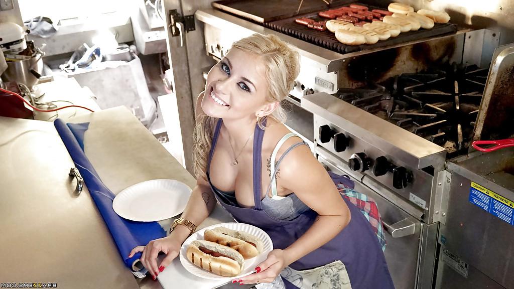 16P Buxom blonde teen Marsha May serves up hot dogs and hooters outdoors