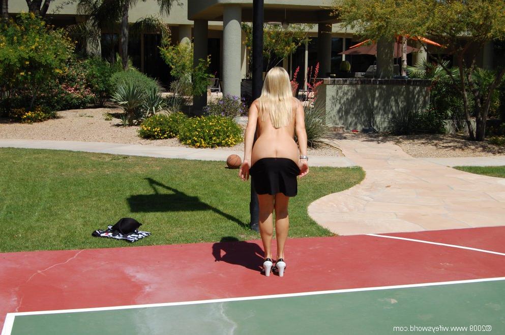 16P Sporty mature babe with big knockers Wifey stripping outdoor