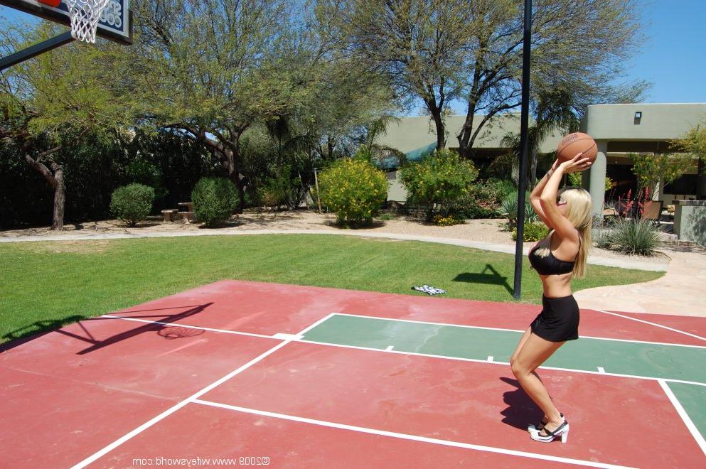 16P Sporty mature babe with big knockers Wifey stripping outdoor