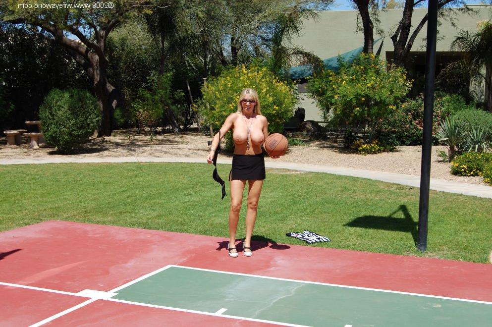 16P Sporty mature babe with big knockers Wifey stripping outdoor