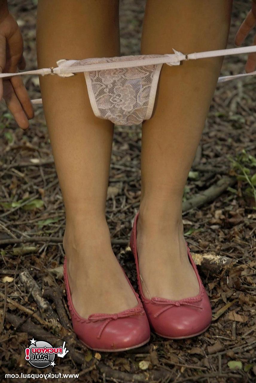 16P Pictures of teen girl Fuck You Paul stripping outdoors