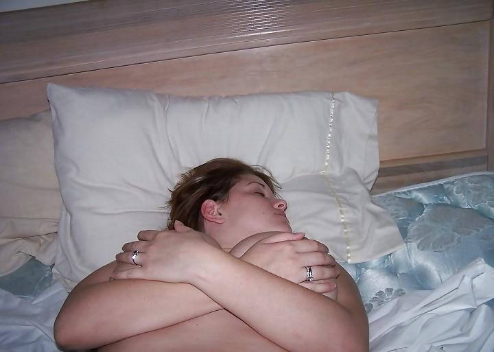 25P Amateur Huge Tits And Big Nipples