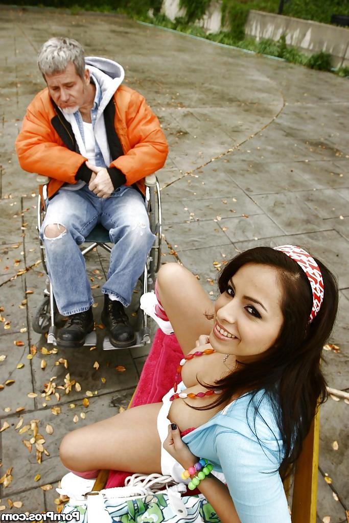 16P Latina teen babe Pepper Foxxx gets fucked outdoor by an oldman