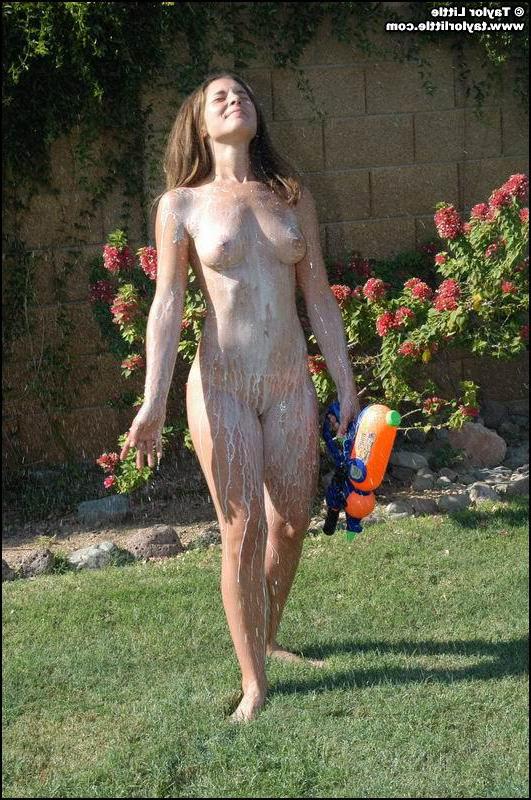 20P Pictures of Taylor Little getting her friends all wet