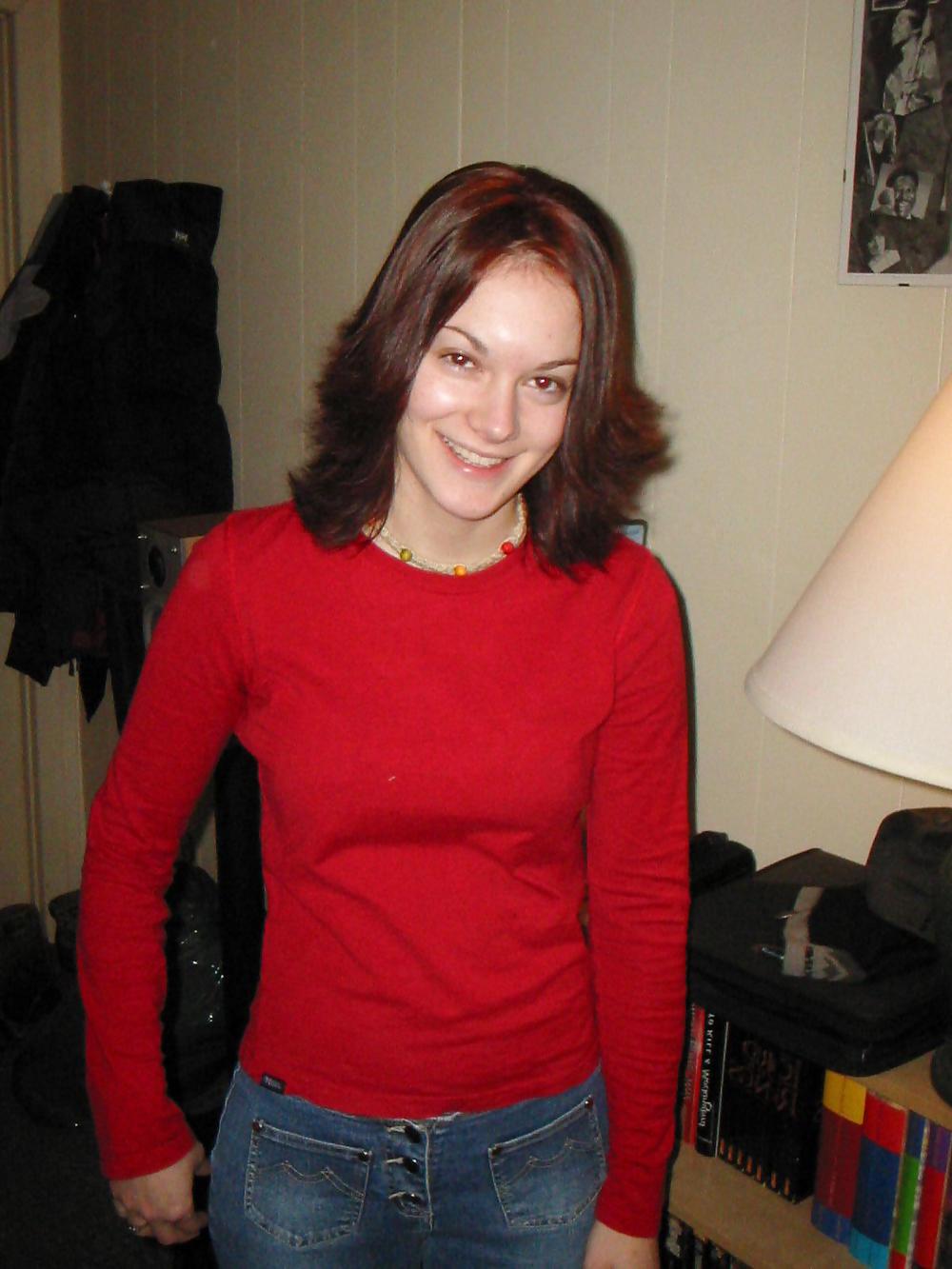 25P Amateur Young Brunette Teen