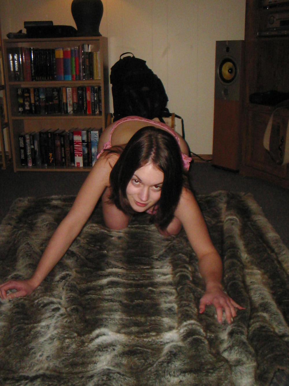 25P Amateur Young Brunette Teen
