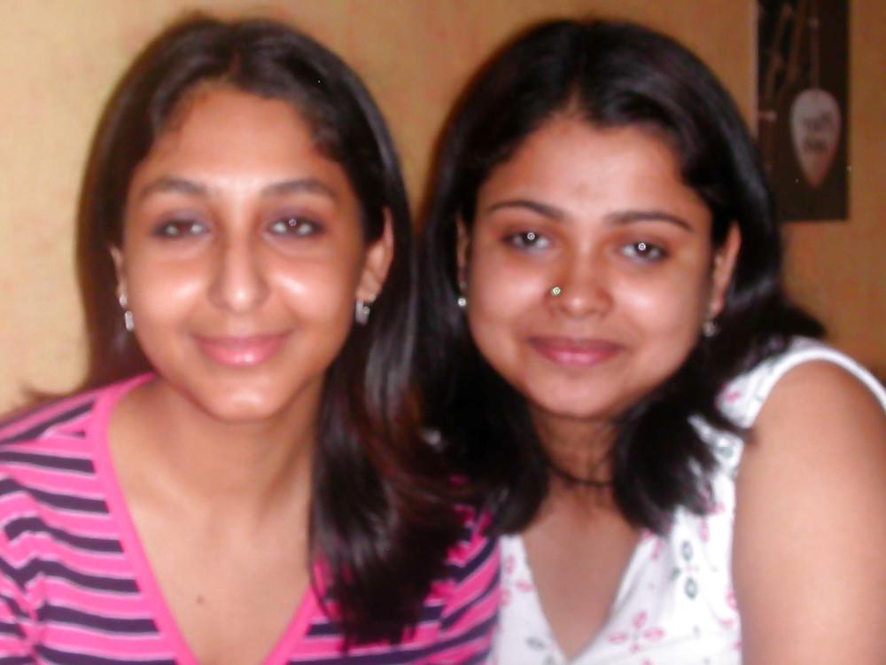 25P CHUBBY INDIAN AMATEUR....SO BEAUTIFUL !!!