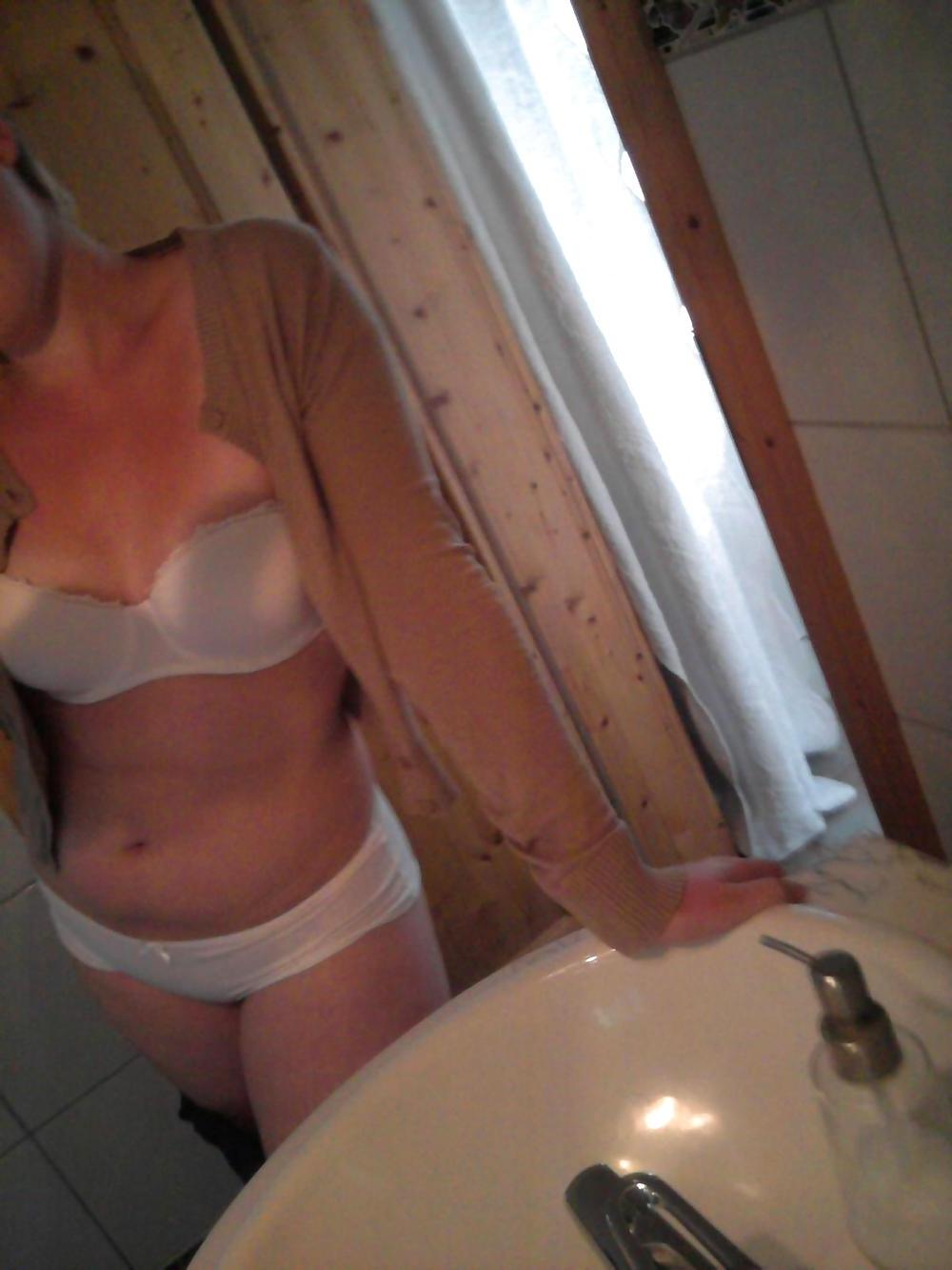 25P Sexy german amateur homemade ex-girlfriend masturbate Part 2