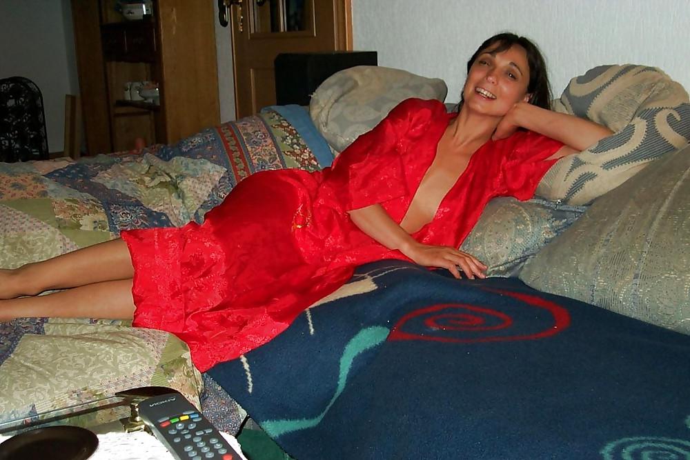 18P GERMAN HOT AMATEUR WIFE III