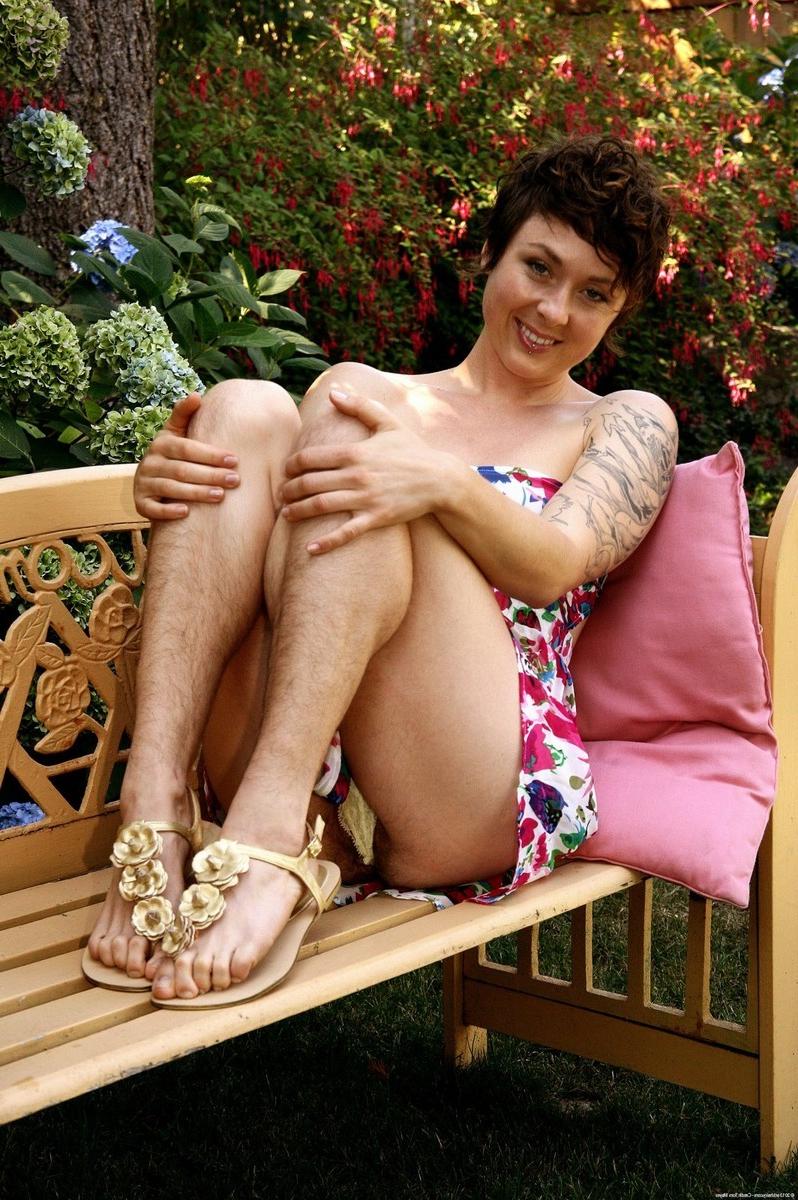 15P Tattooed hairy natural amateur Luca stripping and spreading outdoors