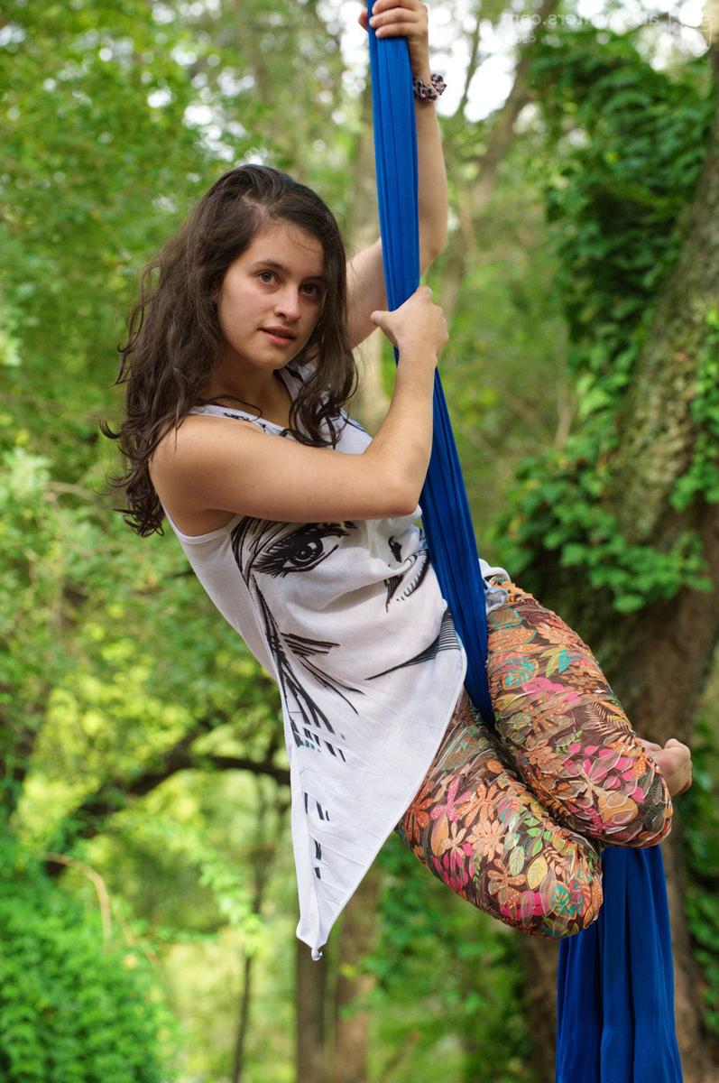 15P Curvy hairy natural amateur teen Antonella playing naked outdoors