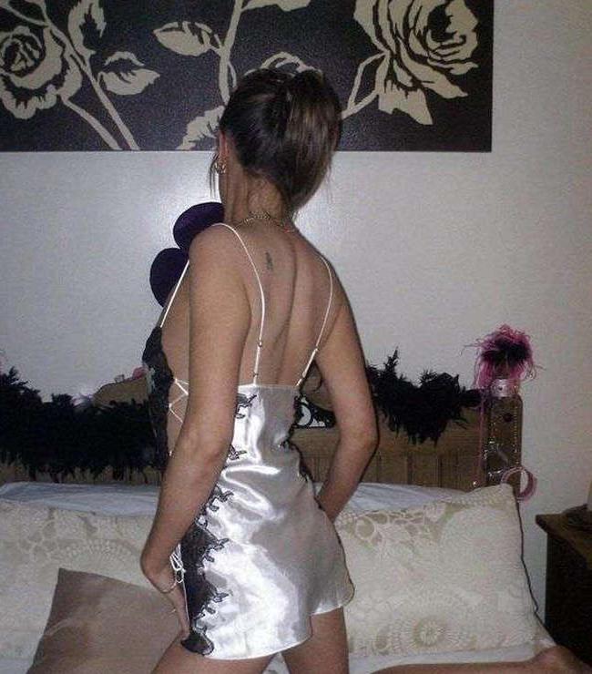 15P Lonely amateur wife who loves to get kinky