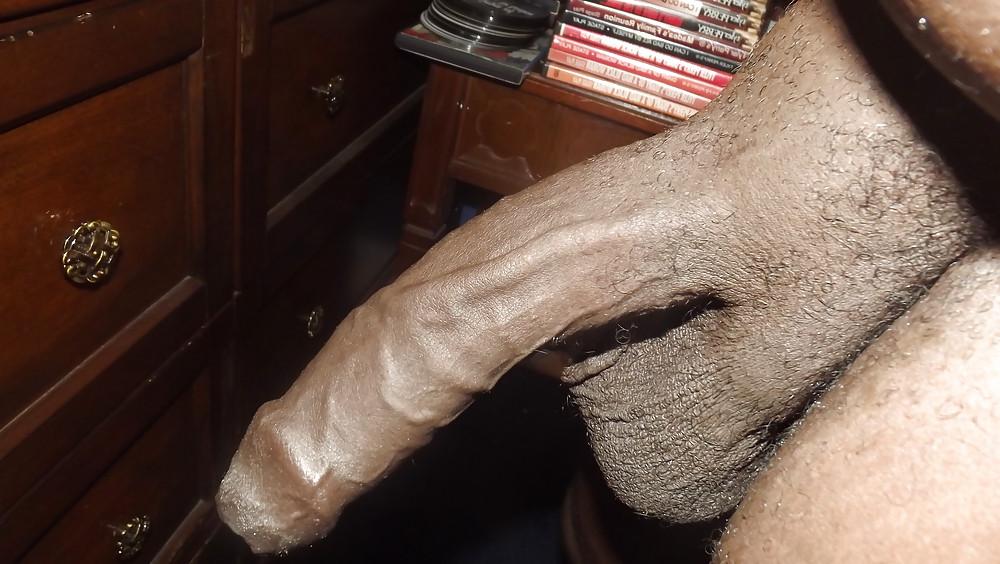 16P Real amateur showing his big white penis