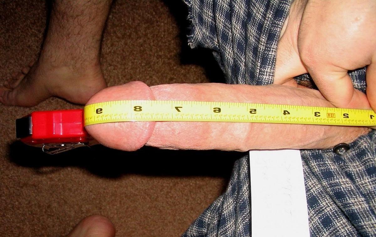 16P Real amateur stud shows off his huge white dick