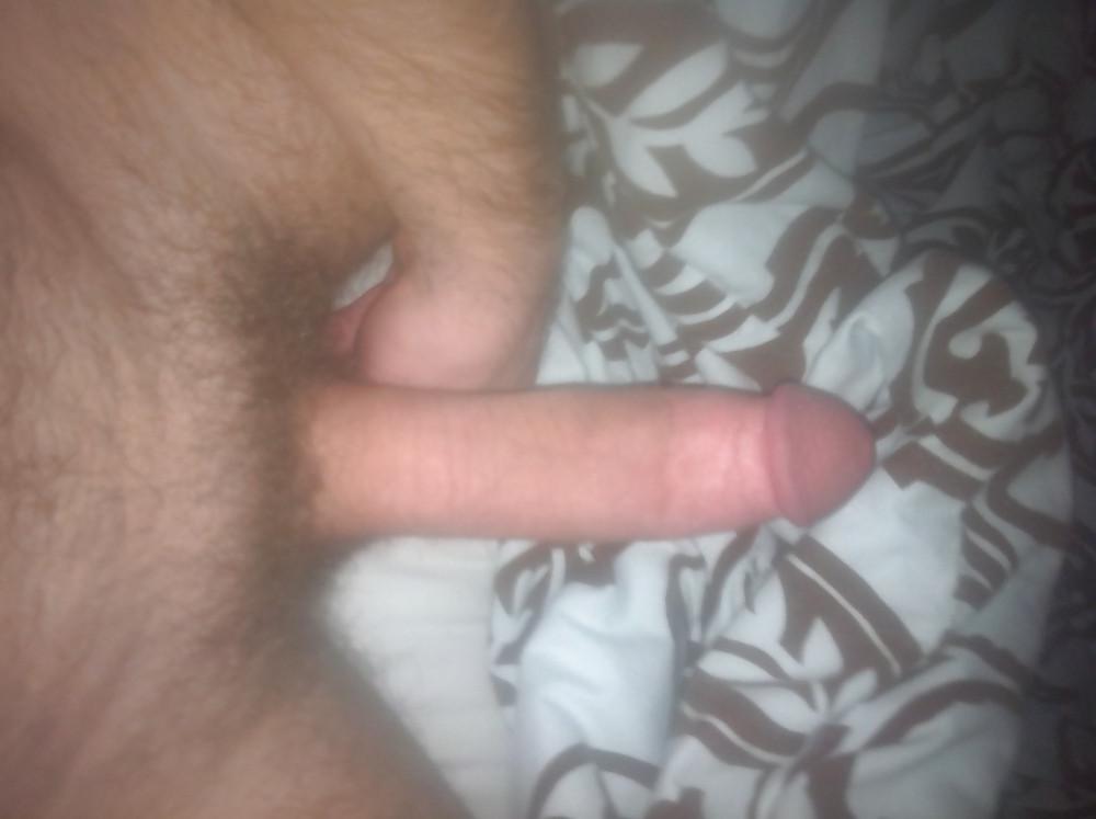 16P Real amateur shows off his big white phallus